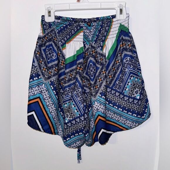 SOULMATES BRAND WOMENS SHORTS - Picture 3 of 5